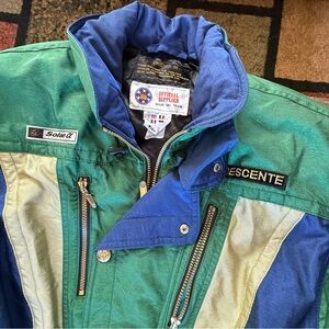 Descente Men’s vintage ski suit with matching gloves. Barely worn like new